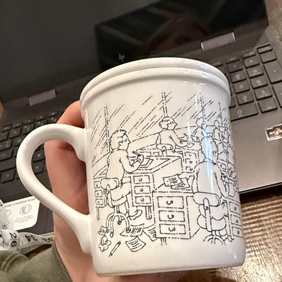 1986 Hallmark Mug Mates Vintage “Women On The Job” - Picture 6 of 9